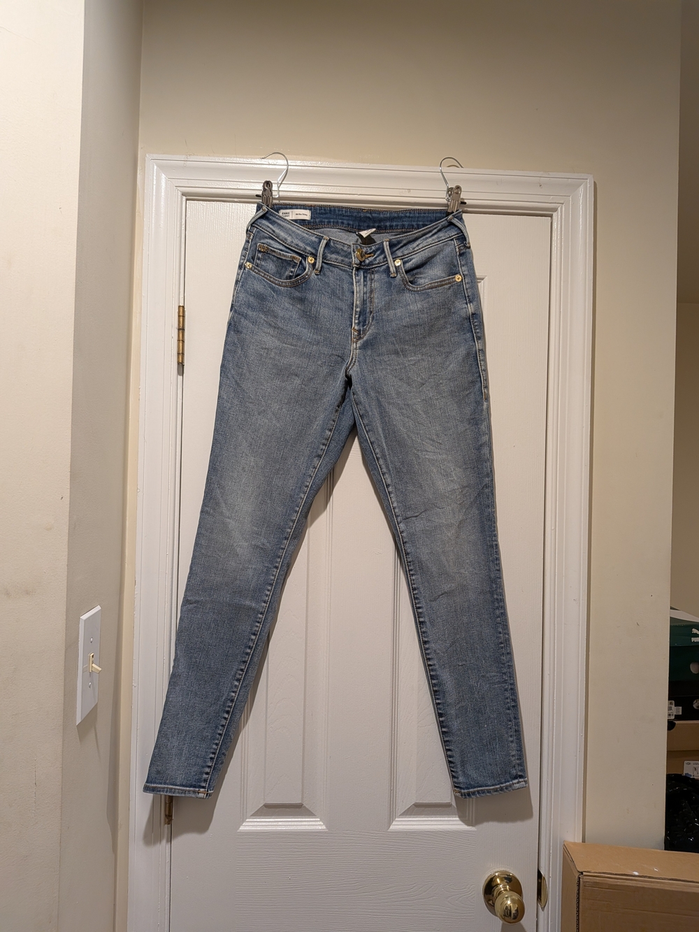 Women's 28 True Religion Light Wash "Jennie" Curvy Skinny Jeans